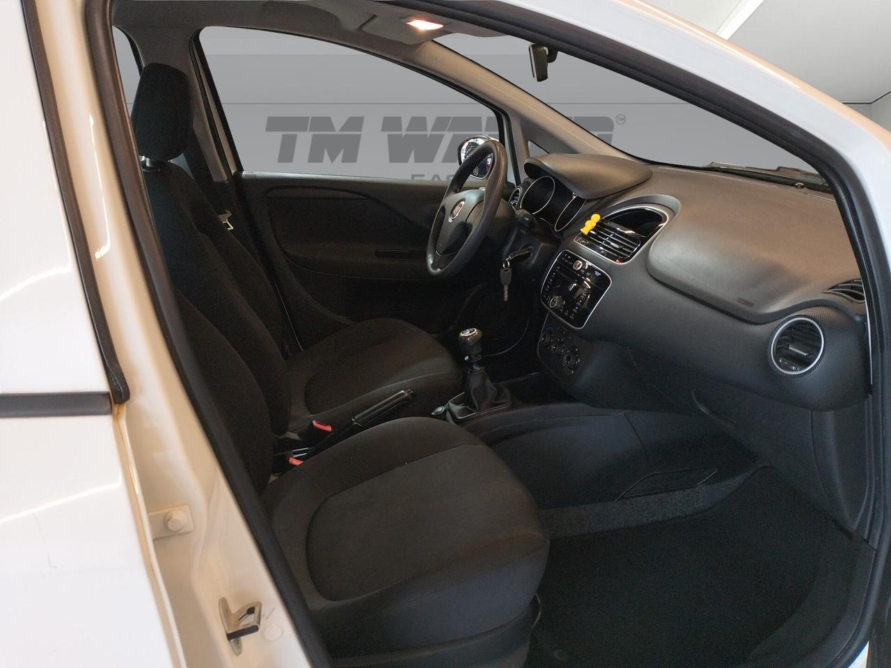 Fiat Punto 5p 1.2 Street E6