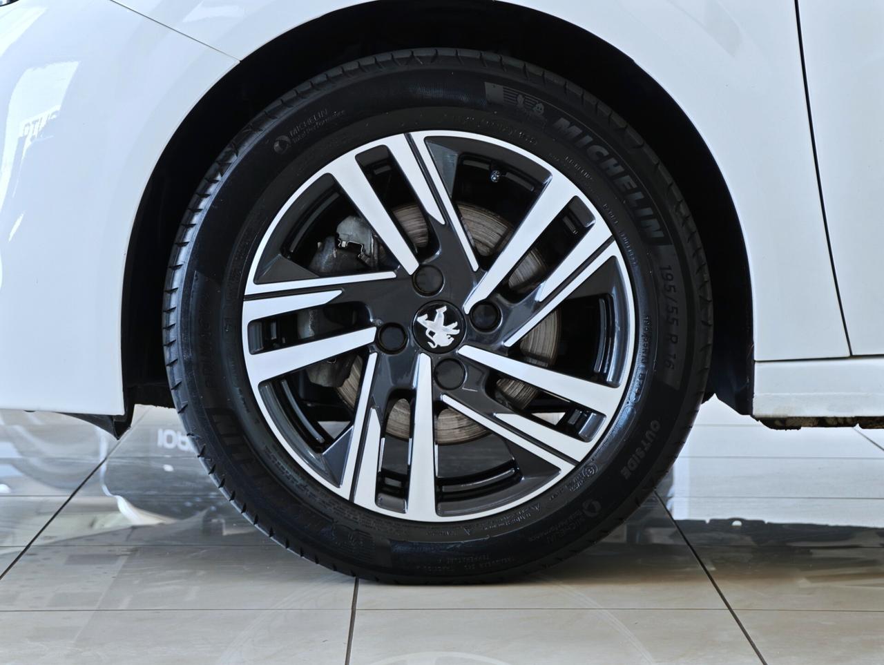 Peugeot 208 1.5 BlueHDi Allure Pack 100 CV 2022