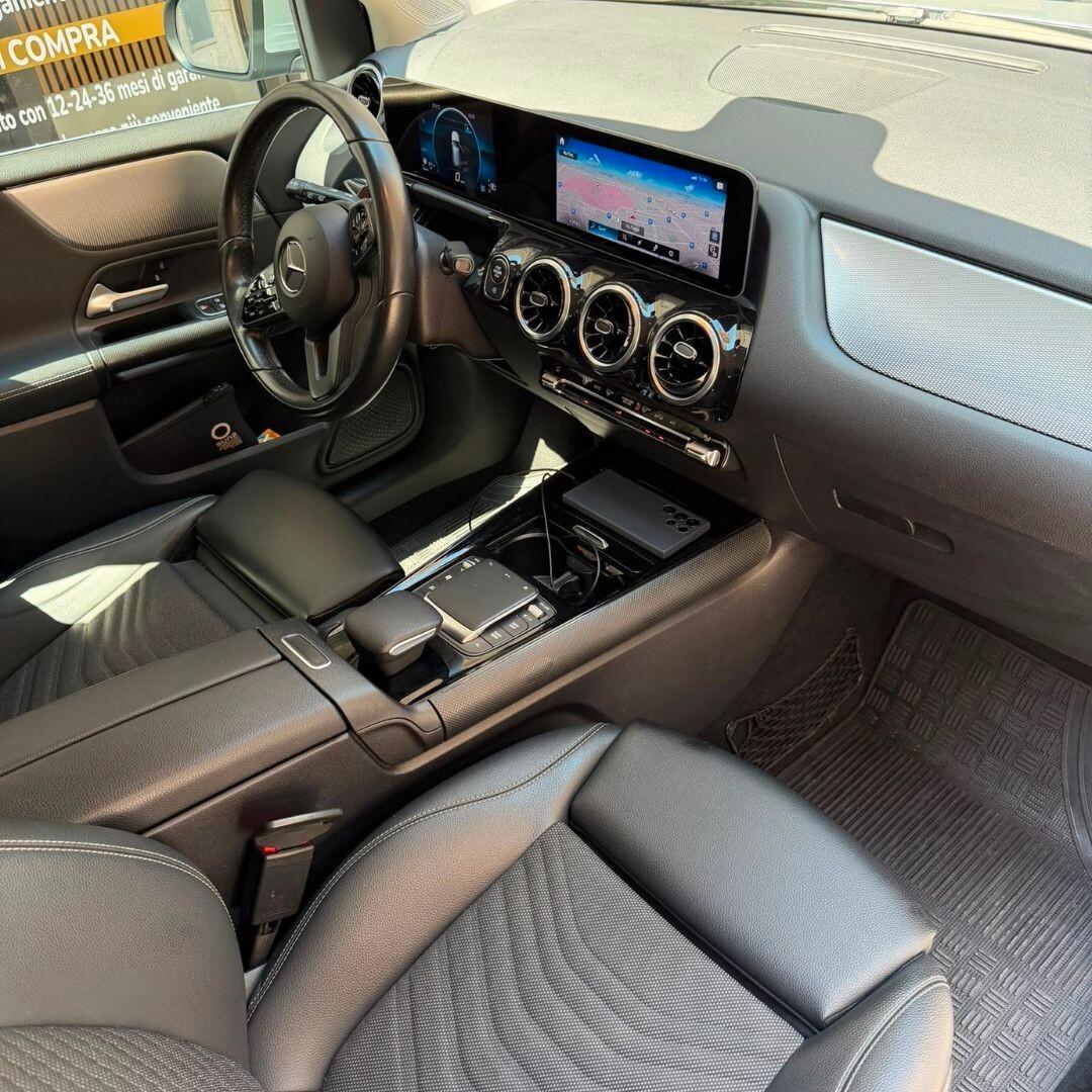 Mercedes B 180 d Aut - 116CV