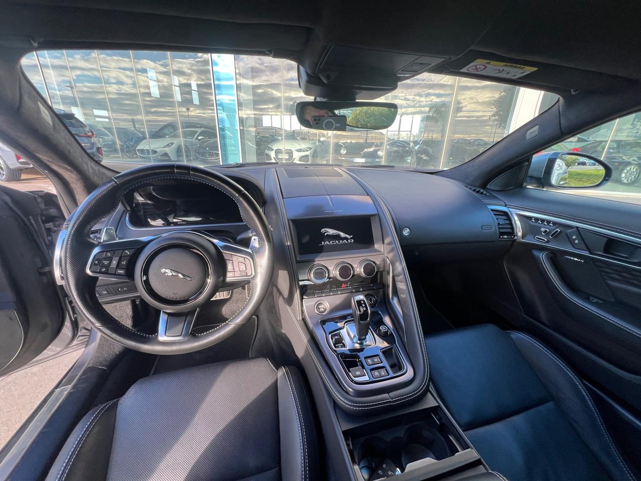 Jaguar F-Type Coupe 2.0 i4 First Edition rwd 300cv auto