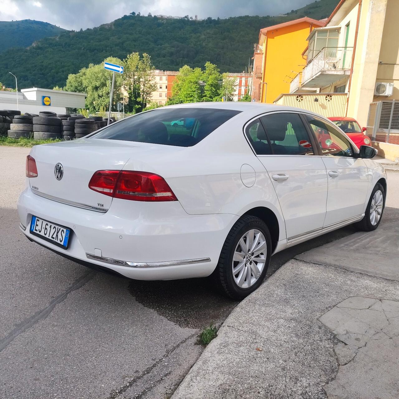 Volkswagen Passat 1.6 TDI Comfortline BlueM. Tech.