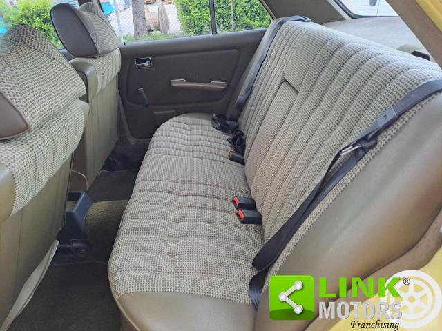 MERCEDES-BENZ 200 W123