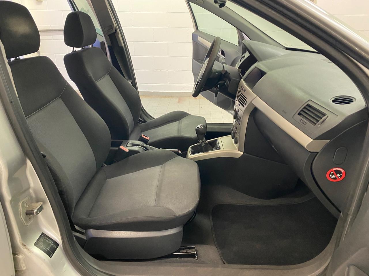 Opel Astra 1.6 16V VVT Station Wagon Cosmo