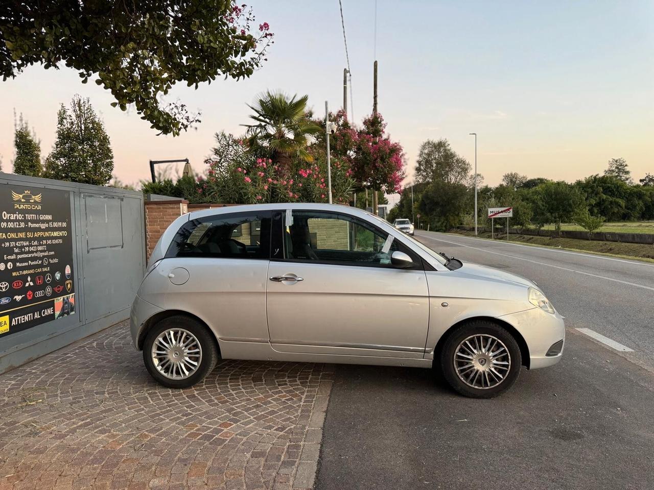 Lancia Ypsilon 1.2 Argento