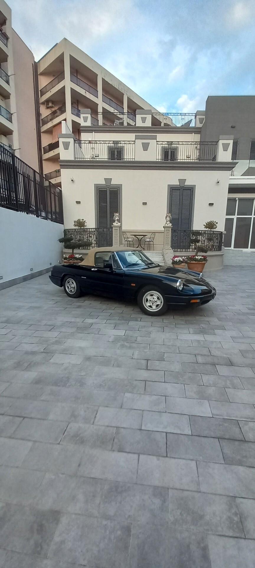 Alfa Romeo Spider 1.6
