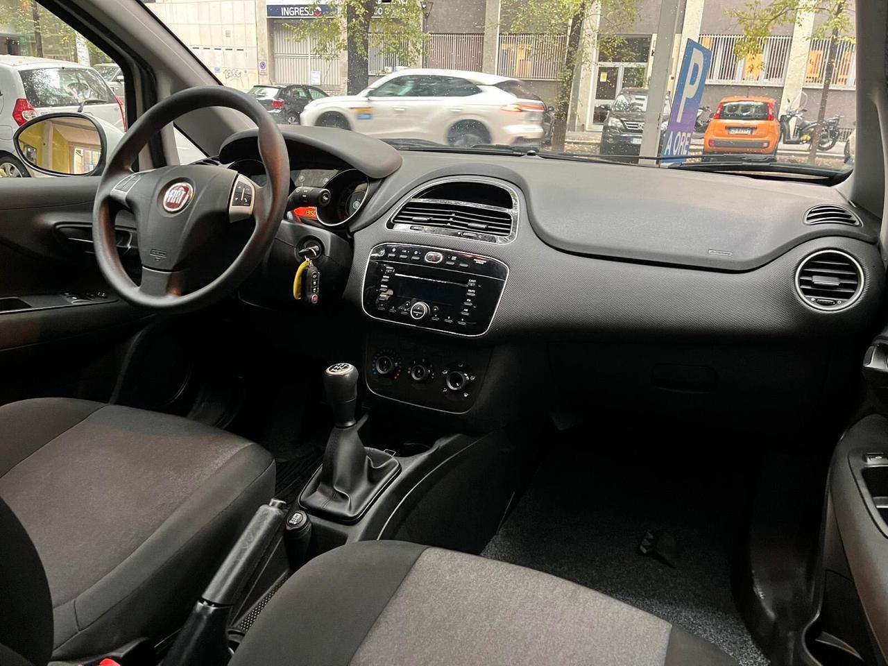 Fiat Punto 1.3 Mut VAN VERSIONE AUTOCARRO 4 POSTI