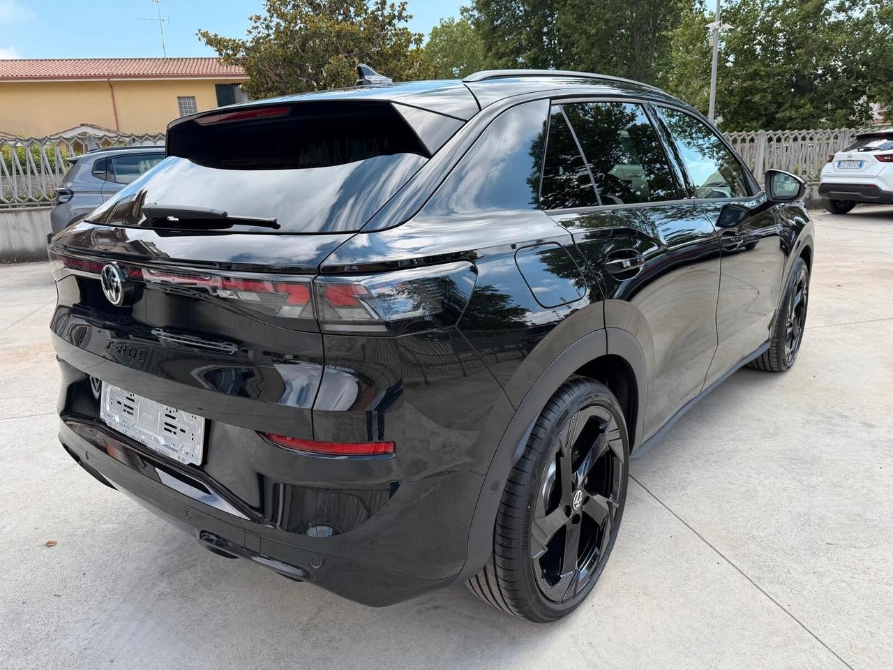 Volkswagen T-Roc 1.5 eTSI ACT 150 CV DSG R-Line