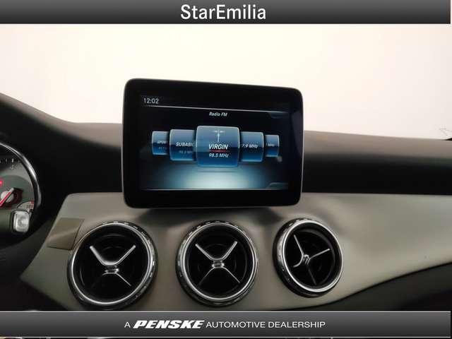 Mercedes-Benz GLA 200 GLA 200 d Automatic Premium