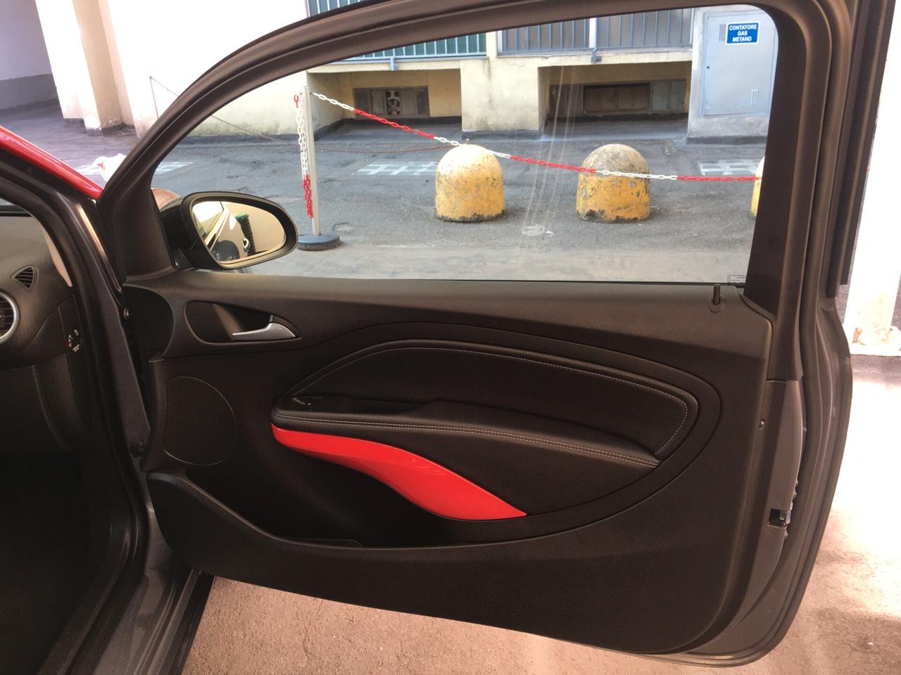 Opel Adam Rocks 1.2 70 CV X Factor