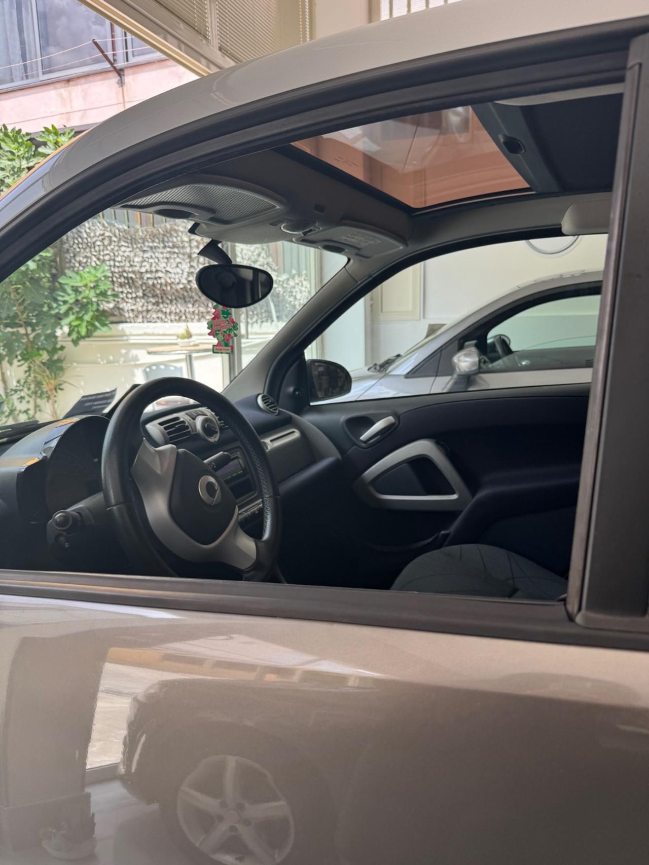 Smart ForTwo 1000 52 kW MHD coupé passion