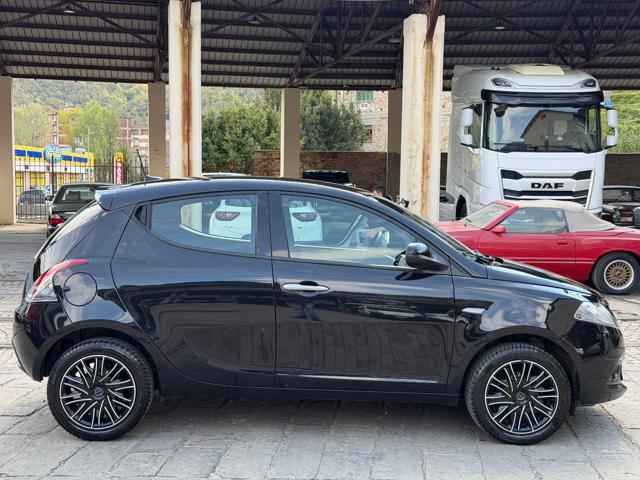 LANCIA Ypsilon 1.0 FireFly 5 porte S&S Hybrid Oro