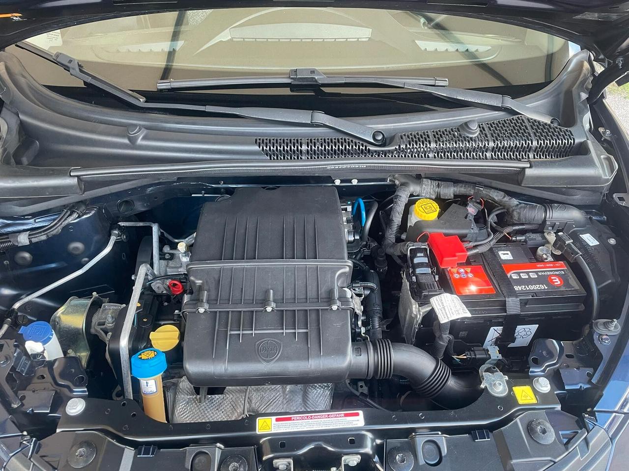 Lancia Ypsilon 1.2 69 CV 5 porte S&S Elefantino Blu