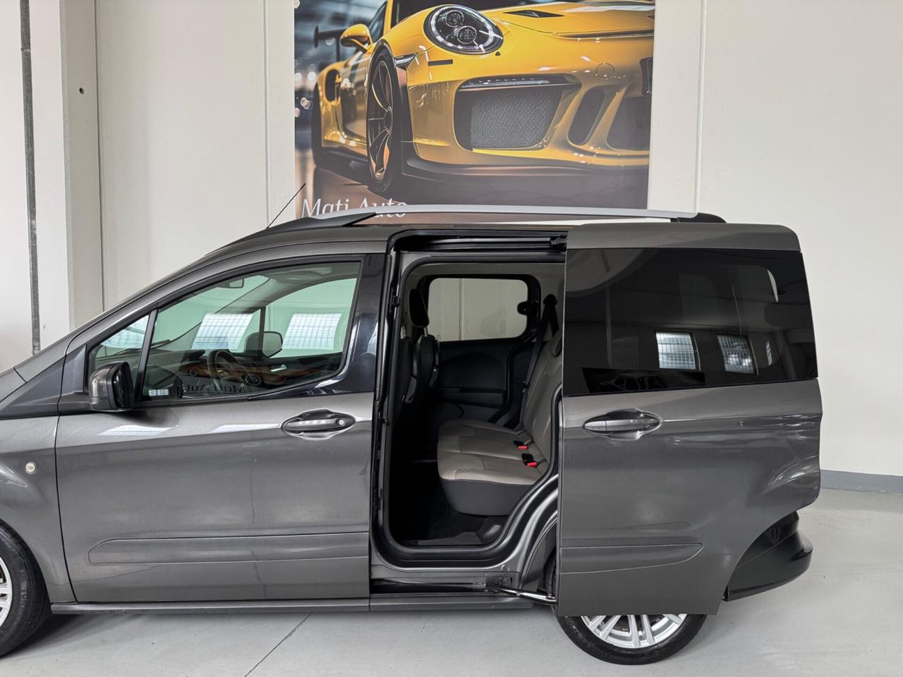 Ford Tourneo Courier Tourneo Courier 1.5 TDCI 75 CV Titanium UNICO