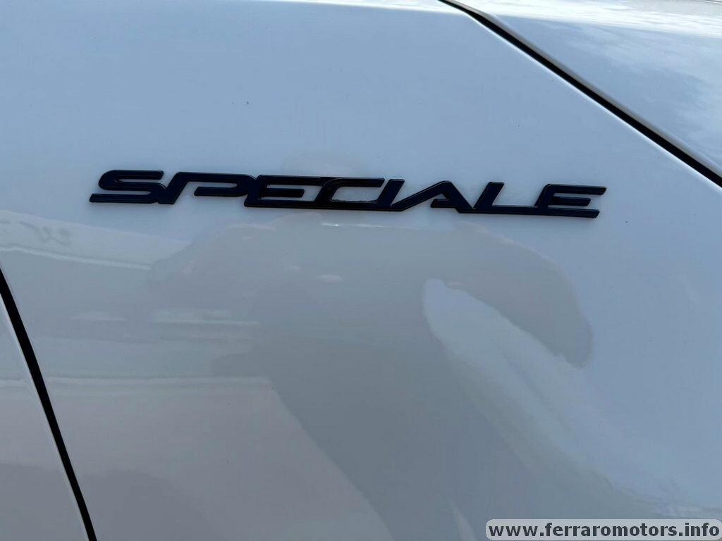 Alfa Romeo Junior 1.2 136 CV Hybrid eDCT6 Speciale a 309 euro al mese