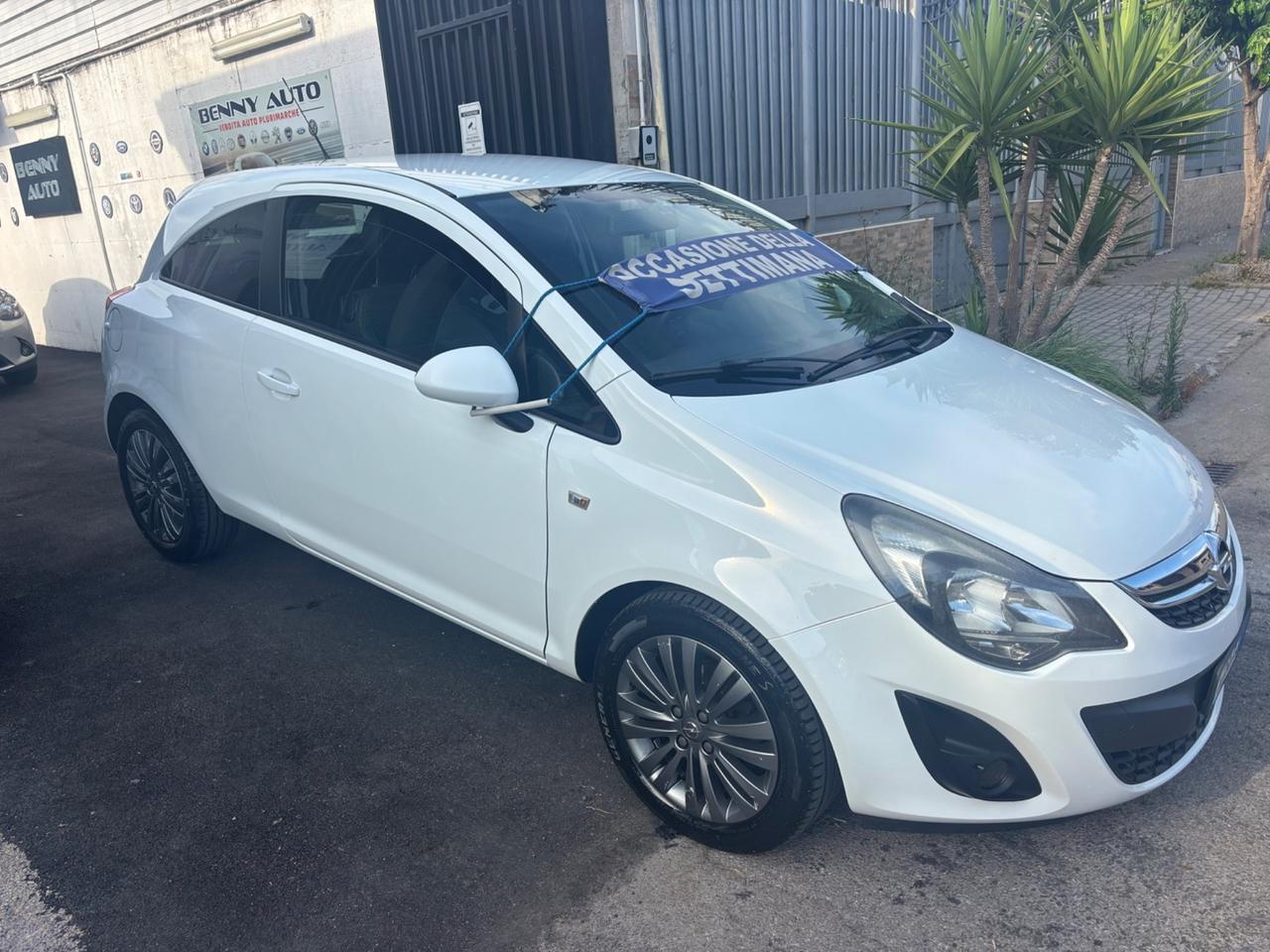 Opel Corsa 1.2 85CV 3 porte GPL-TECH b-color