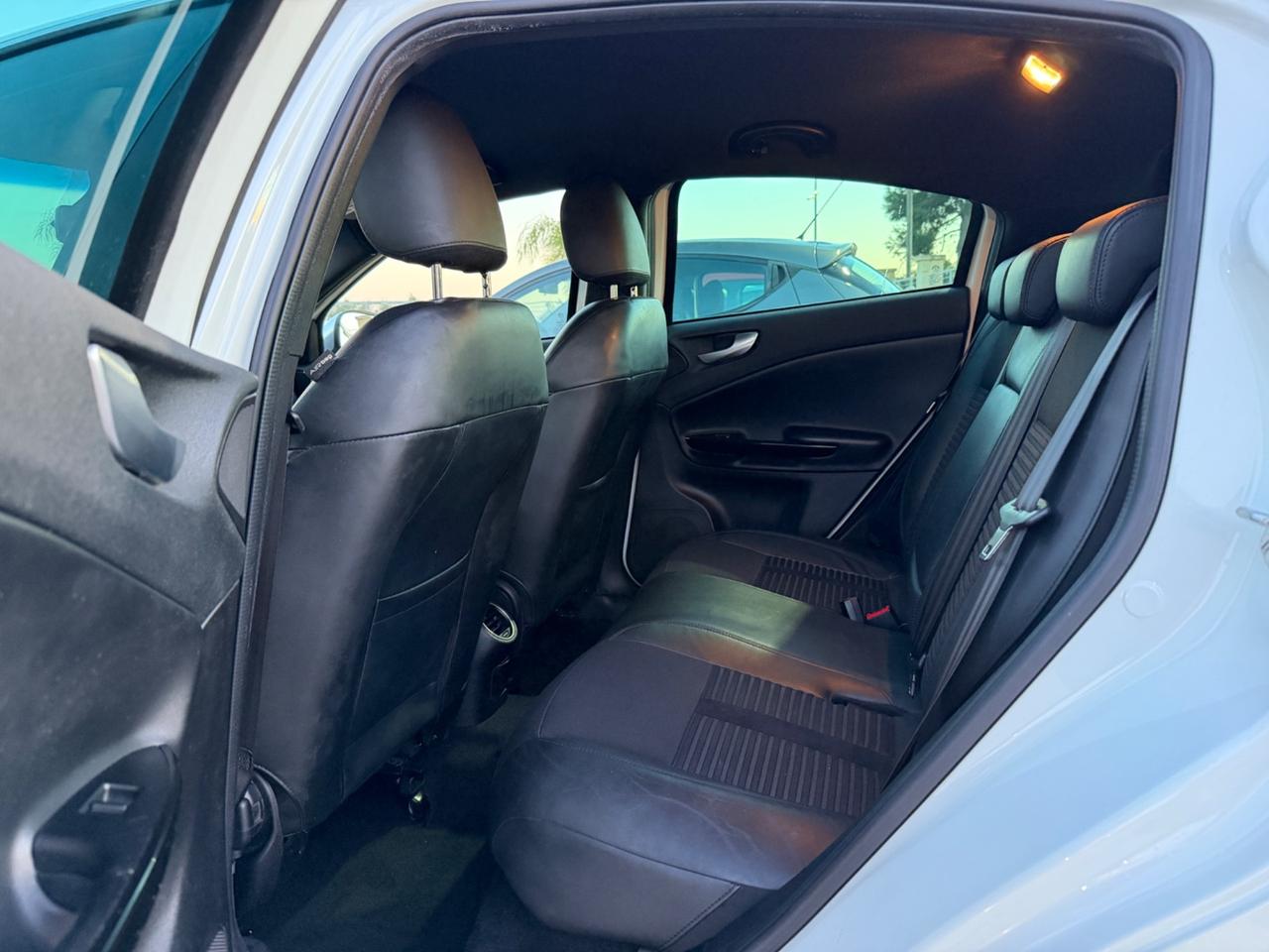 Alfa Romeo Giulietta 1.6 JTDm-2 105 CV Exclusive