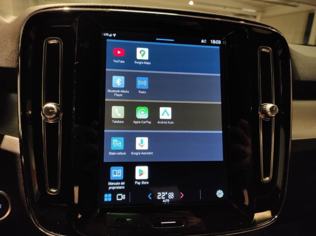 VOLVO XC40 (2017-->) - XC40 B3 automatico Core