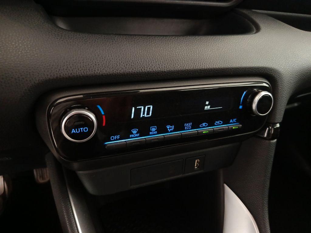 TOYOTA Yaris 4ª serie - Yaris 1.5 Hybrid 5 porte Business