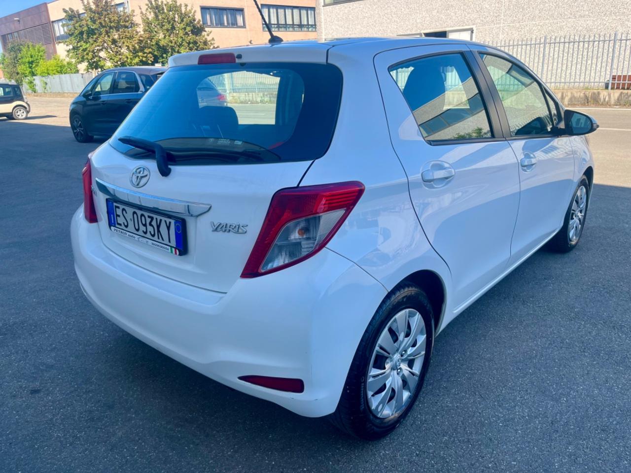 Toyota Yaris 1.0benz 2013 92.000km perfetta