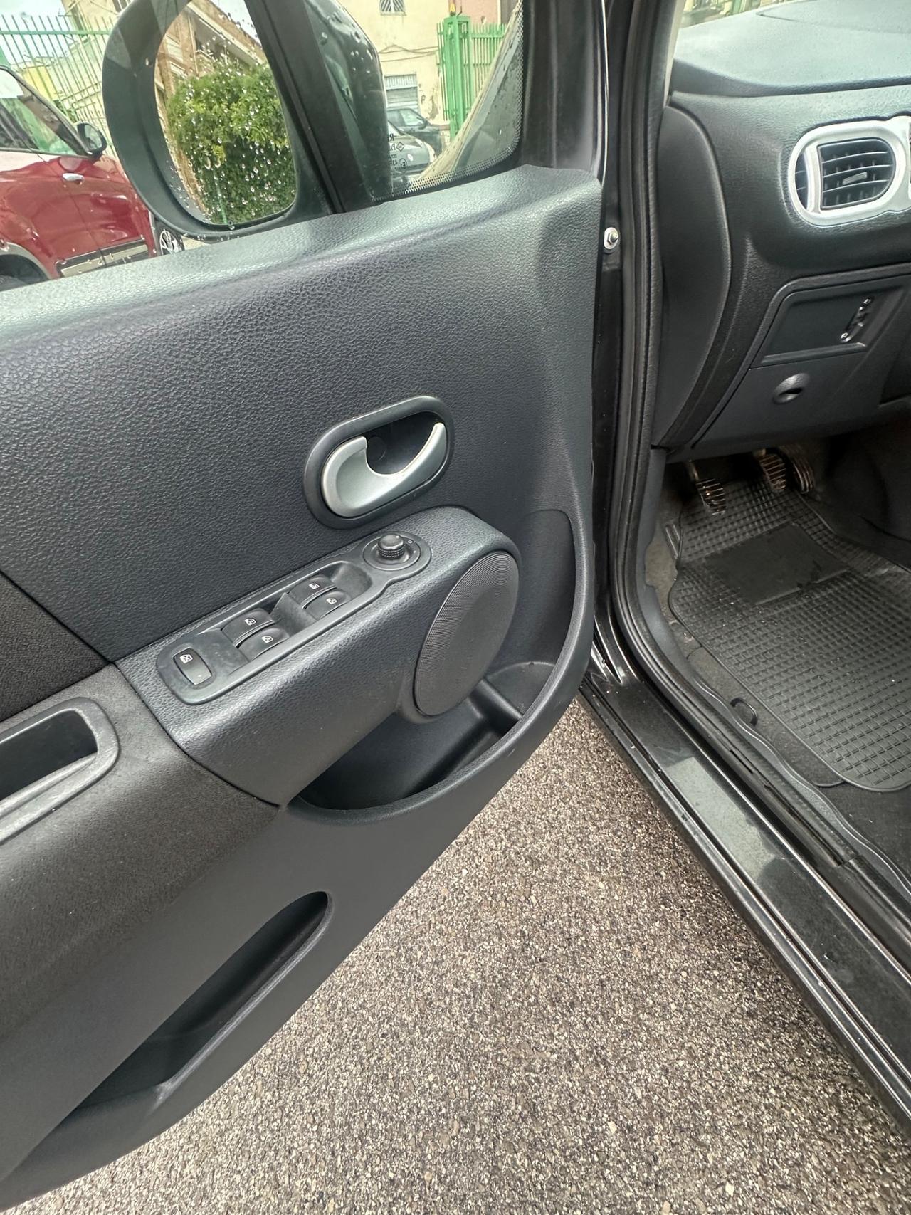 Renault Modus Grand 1.2 16V Dynamique