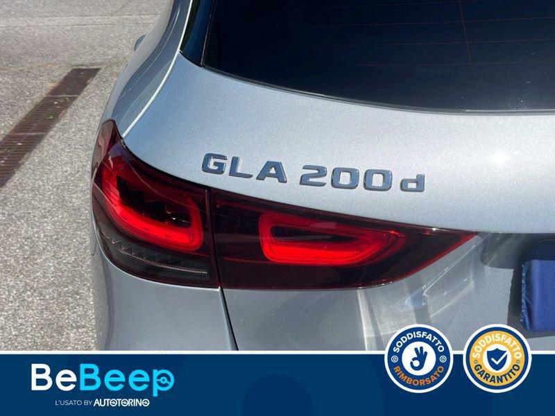 Mercedes-Benz GLA 200 D PREMIUM AUTO