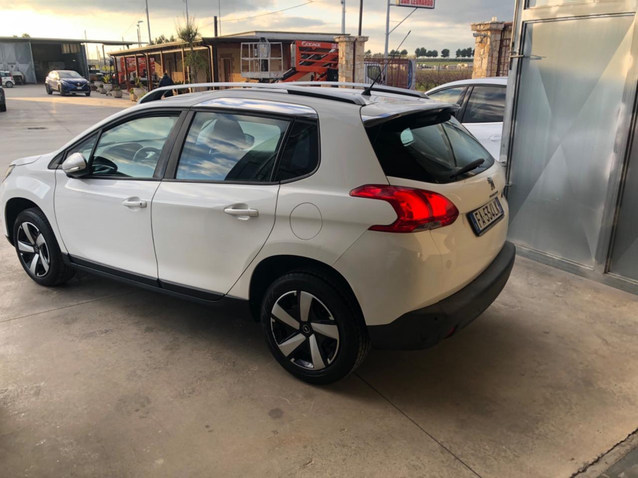 Peugeot 2008 PureTech 82 Access