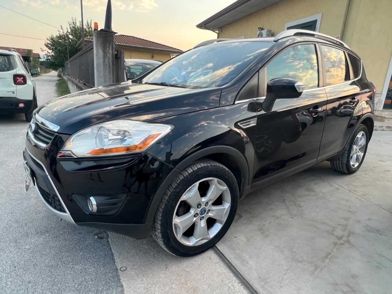 Ford Kuga 2.0 TDCi 136 CV 4WD Full gommata e taglaindata