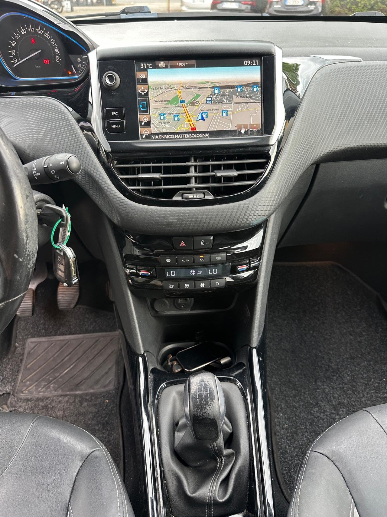 Peugeot 2008 PureTech Turbo 110 S&S Black Matt