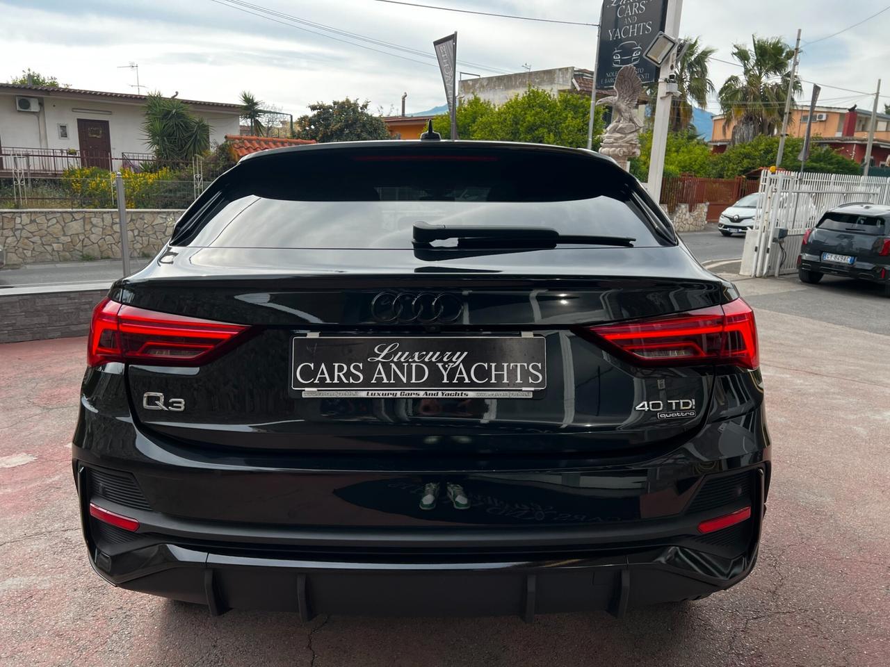 Audi Q3 SPB 40 TDI Quattro S tronic S Line-MATRIX