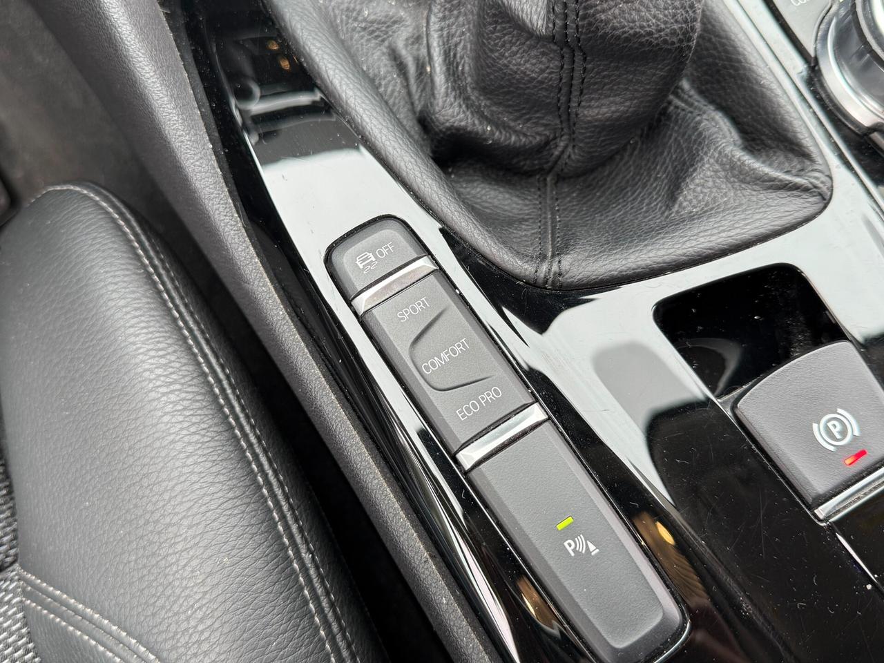 Bmw 520d Touring Sport Line NAVI LED - 2019