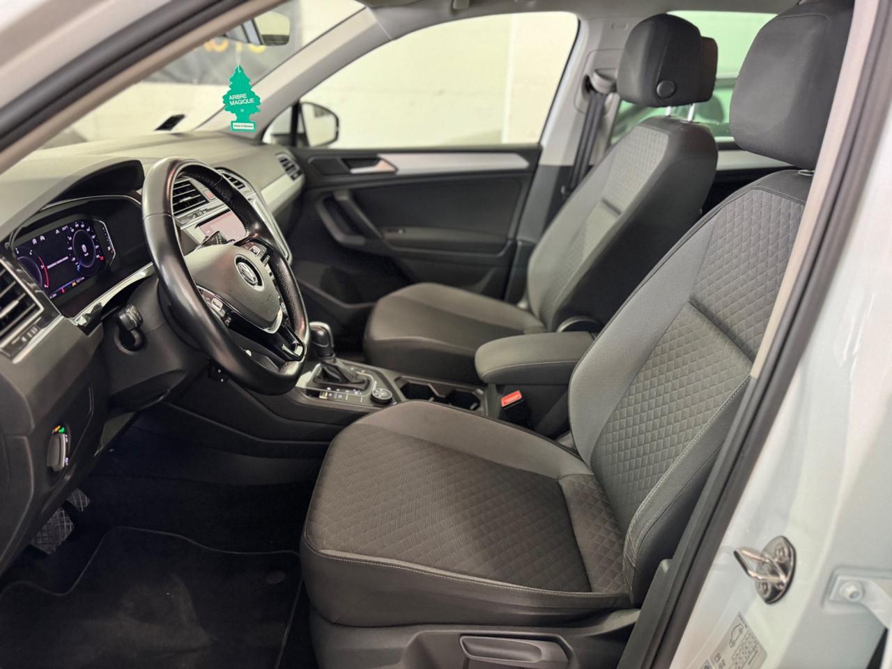 Volkswagen Tiguan 2.0 TDI SCR DSG 4MOTION Sport BMT R-LINE