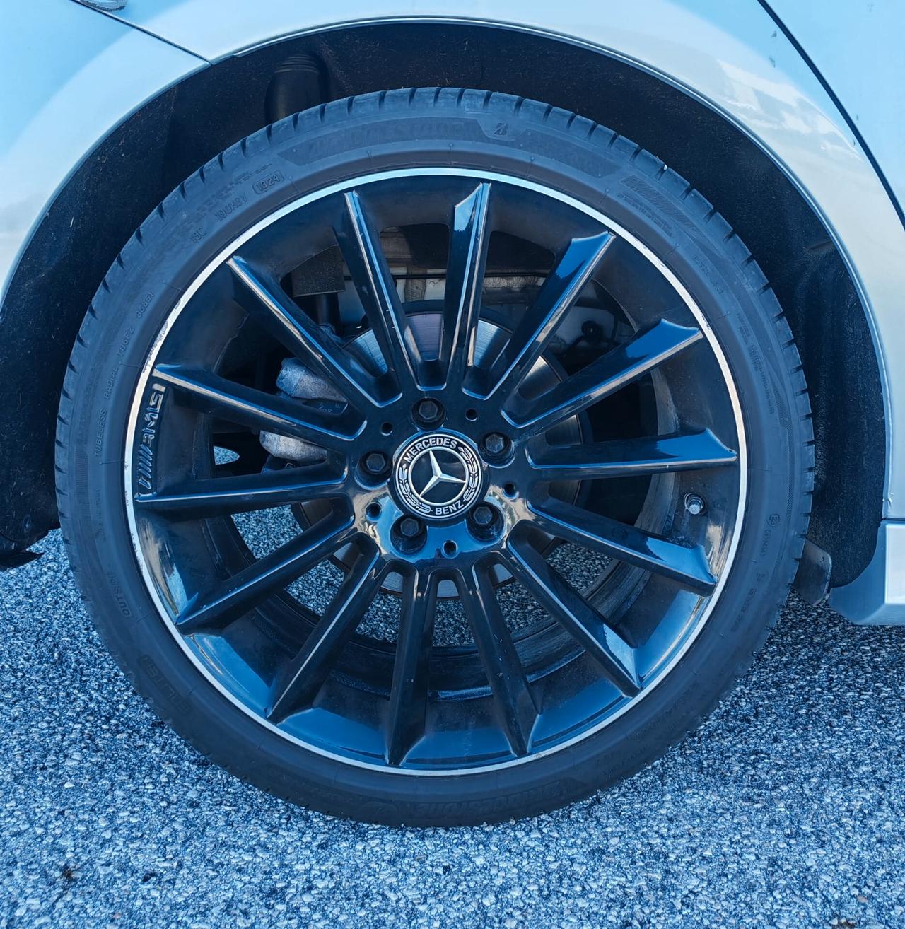 Mercedes-benz B 180 d Premium AMG Line