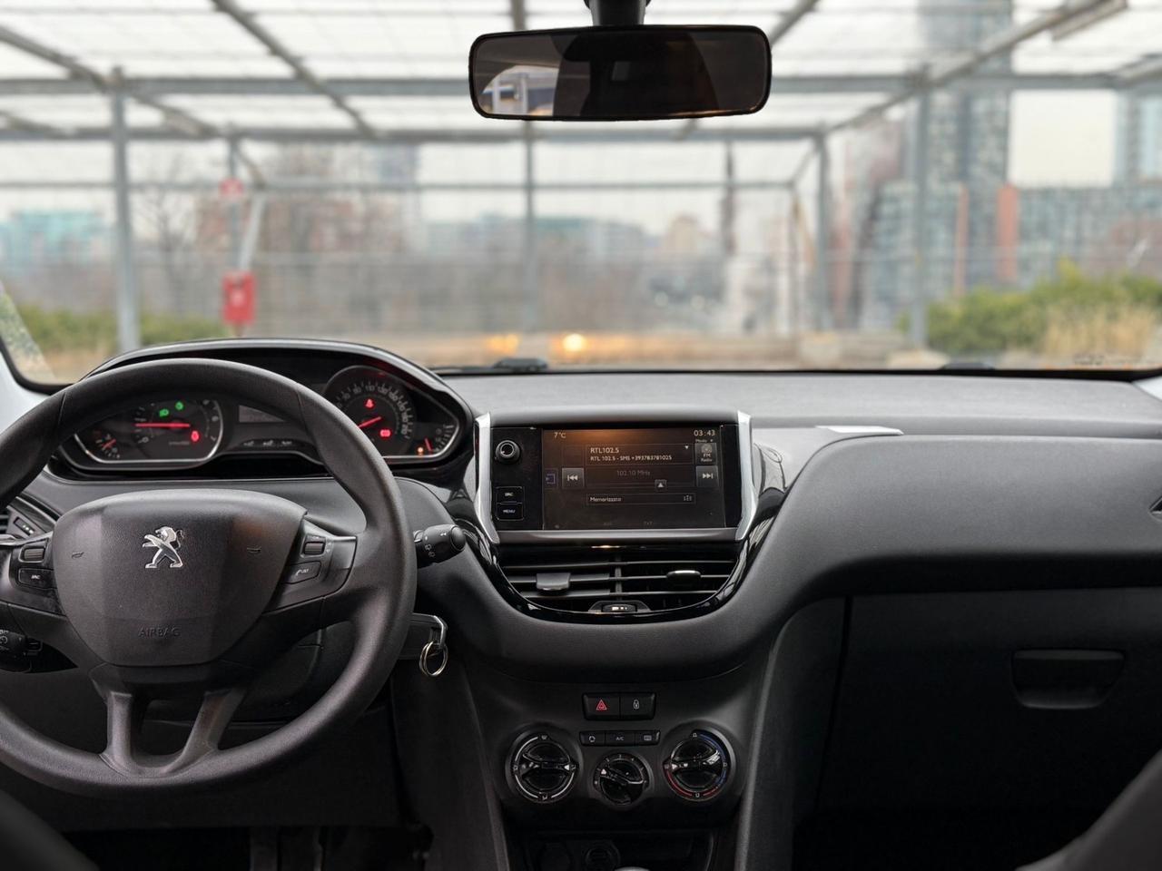 Peugeot 208 PureTech 82 5 porte Allure