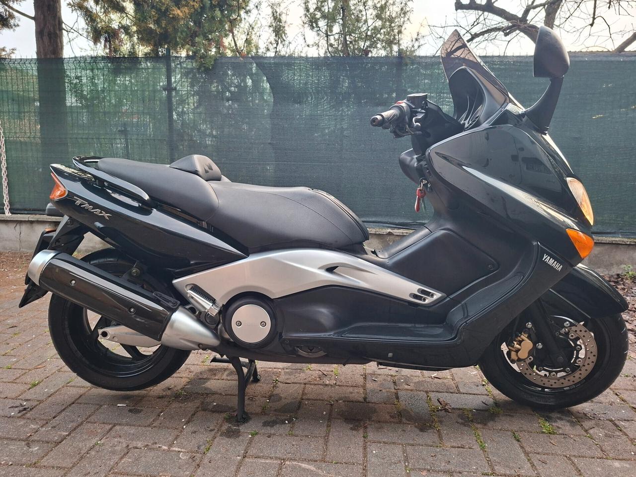 Yamaha T Max - 2005
