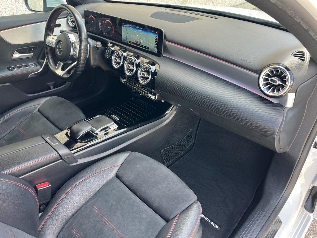 Mercedes-Benz A 180 d Automatic Premium AMG Line