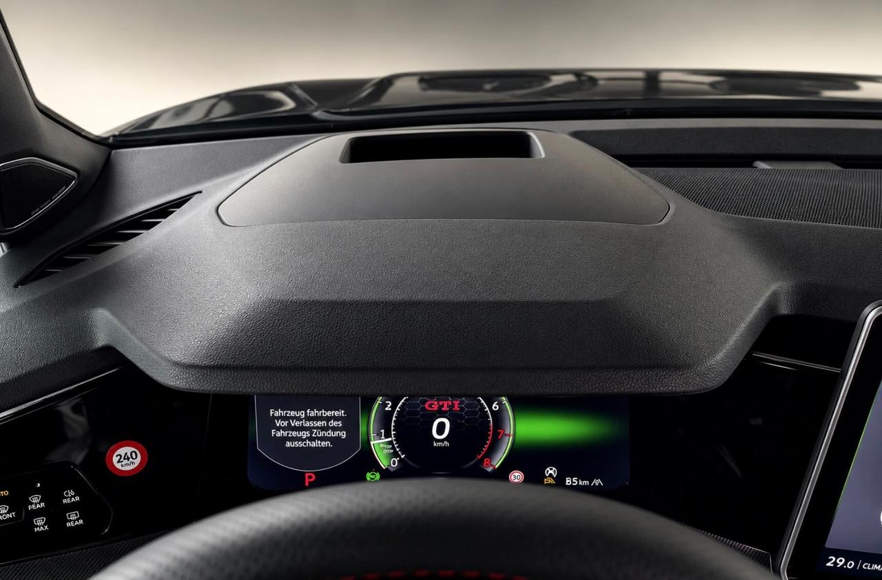Volkswagen Golf GTI black style