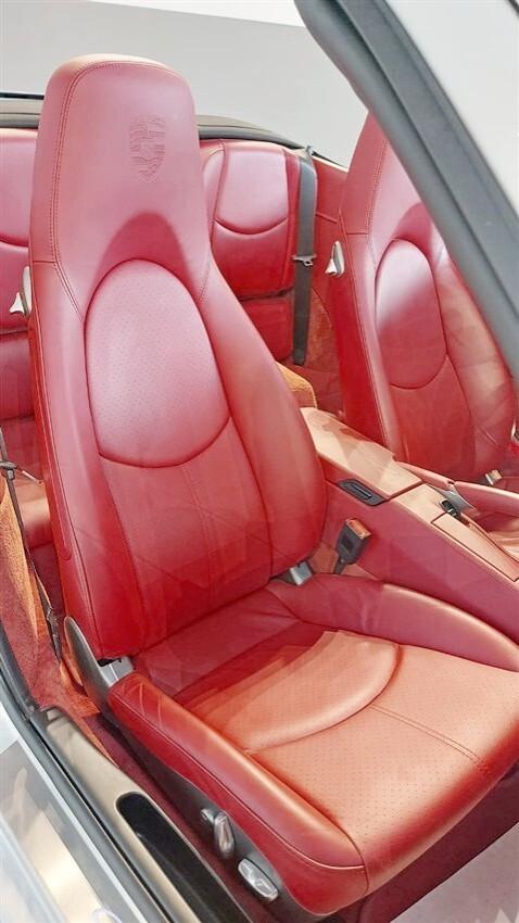 Porsche 911 Carrera 4S Cabriolet