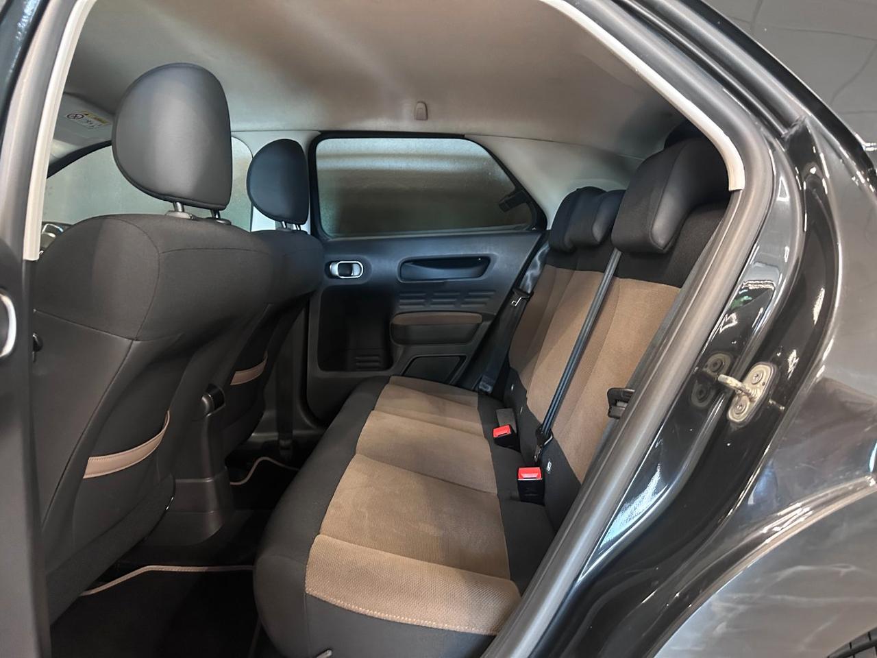 Citroen C4 Cactus 1.6 bluehdi Just Black 100cv