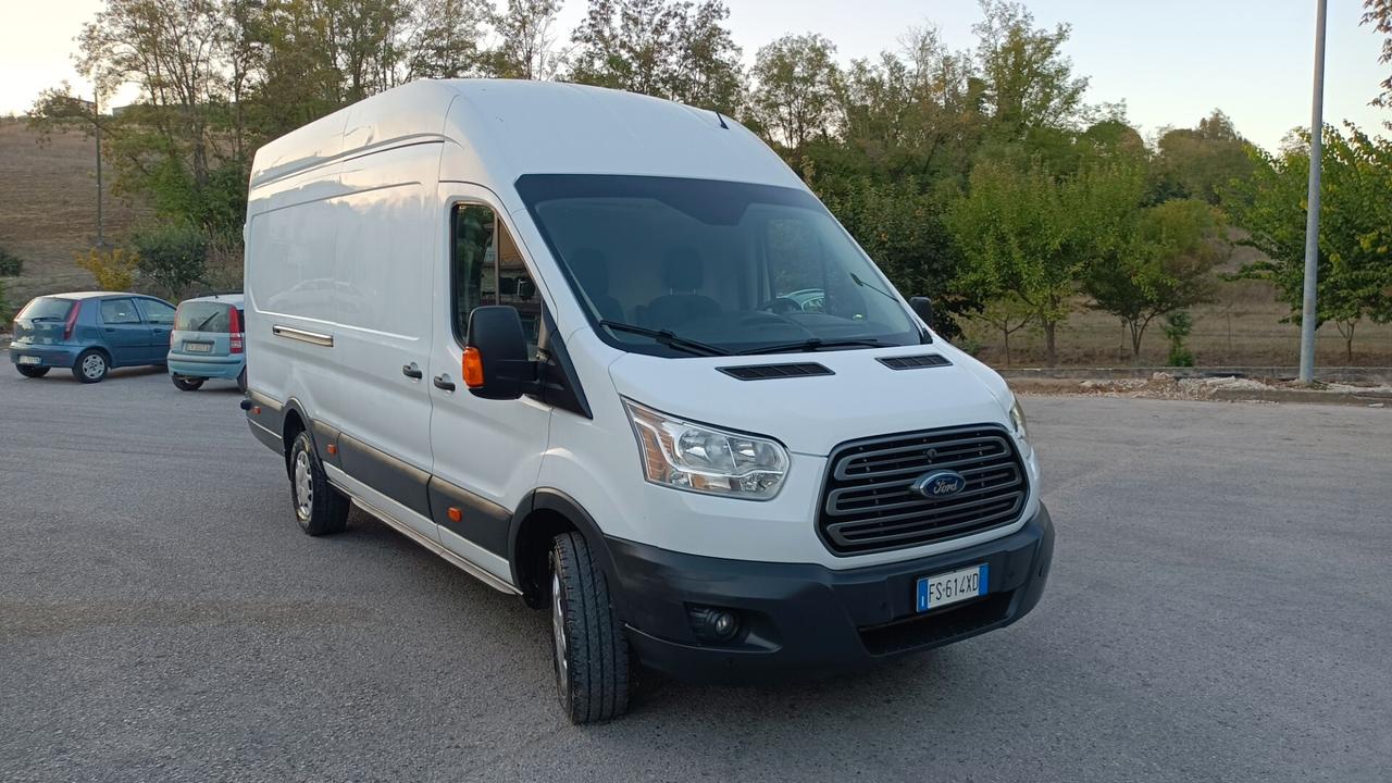 Ford Transit 2.0 diesel Maxi tetto alto anno 2018 in eccellenti condizioni
