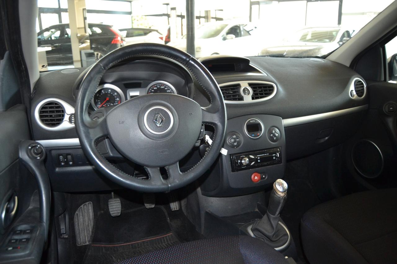 Renault Clio 1.2i 5 porte Dynamique KMDOC/Clima/ABS