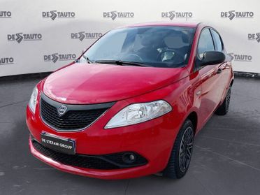 Lancia Ypsilon Ypsilon 1.0 firefly hybrid Silver s&s 70cv