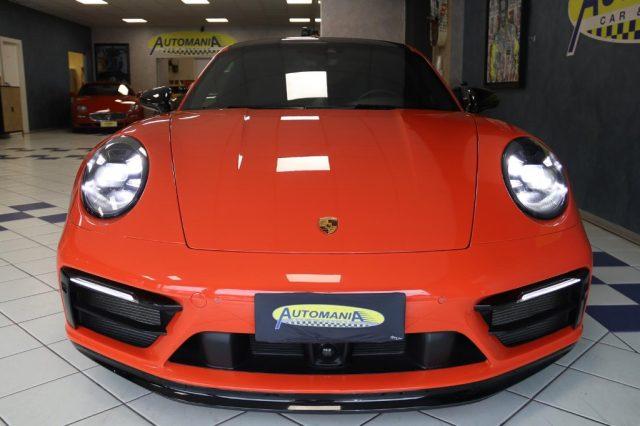 PORSCHE 911 992 Carrera 4 GTS Orange Lava