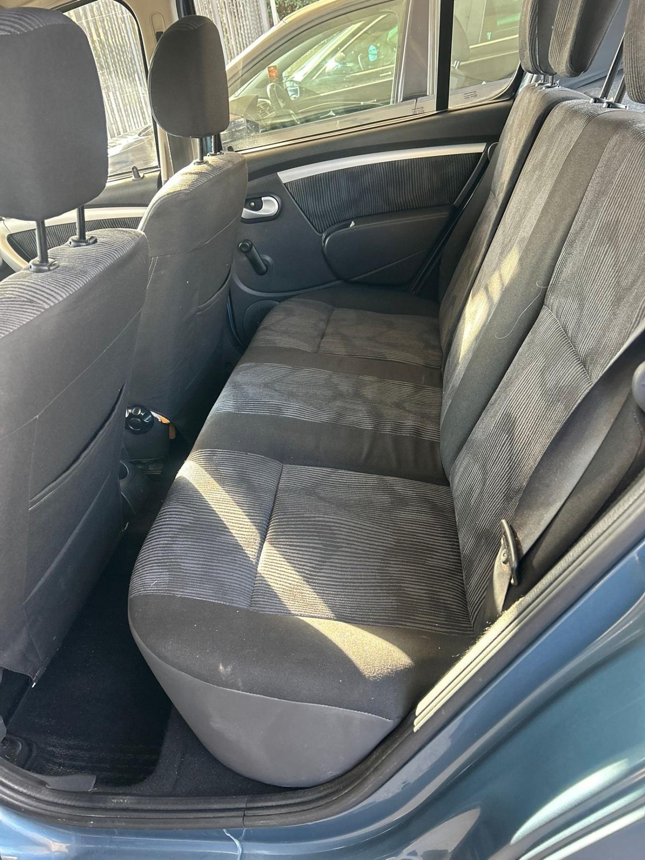 Dacia Sandero 1.4 8V GPL Lauréate