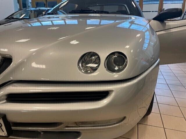 Alfa Romeo GTV Spider 2.0i 16V Twin Spark cat