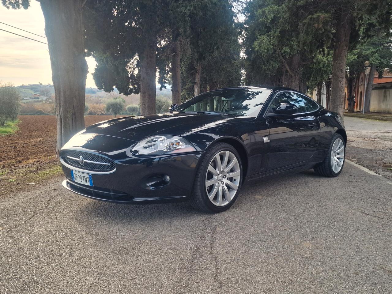 Jaguar XK 4.2 V8 Coupé - Solo 38.000 km !!!