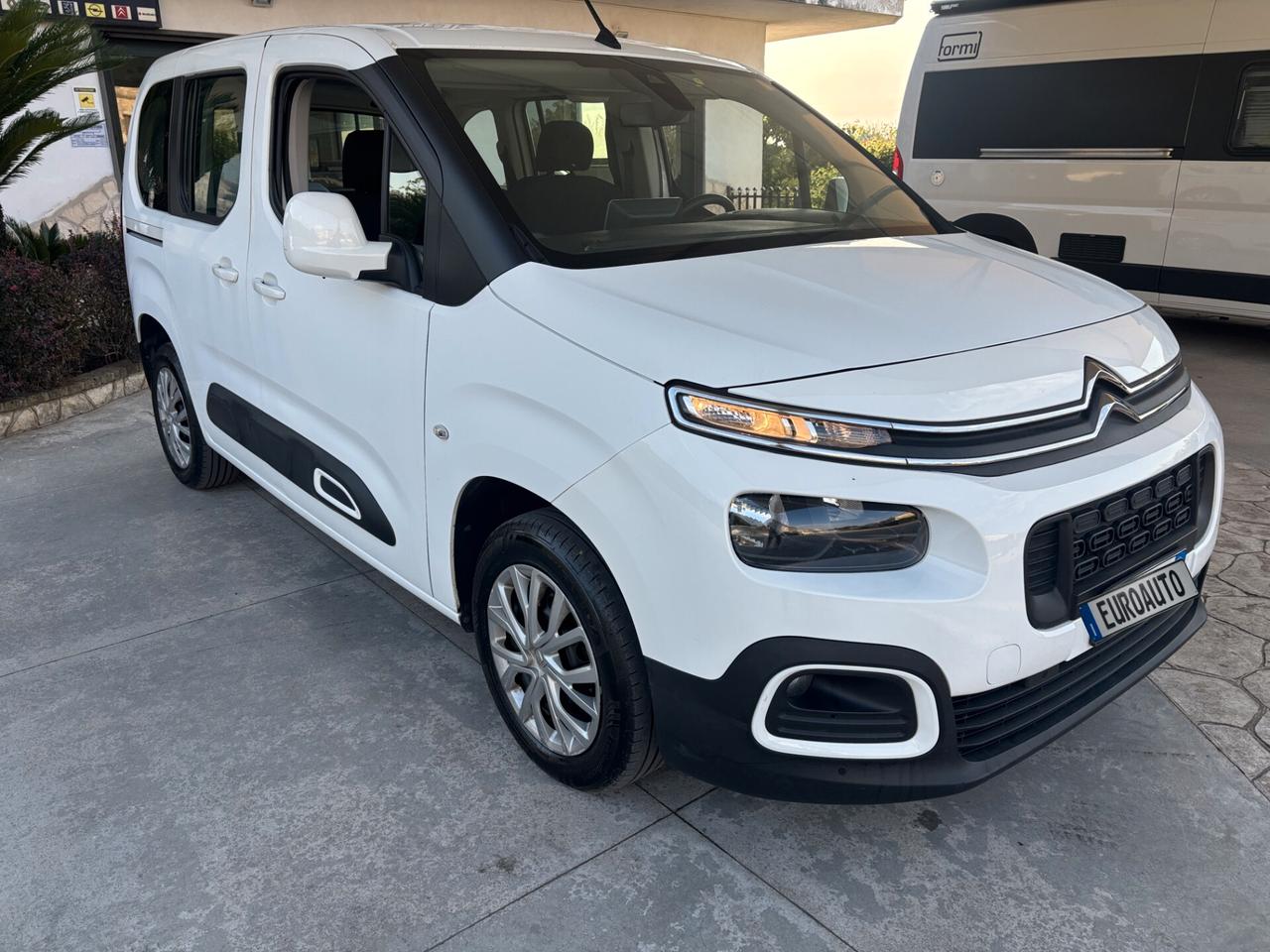 Citroen Berlingo BlueHDi 130 EAT8 M Shine- 2020