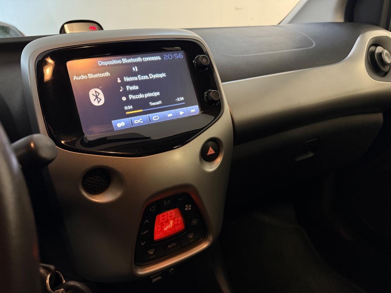 Toyota Aygo 1.0 VVT-i 69 CV 5 porte x-play