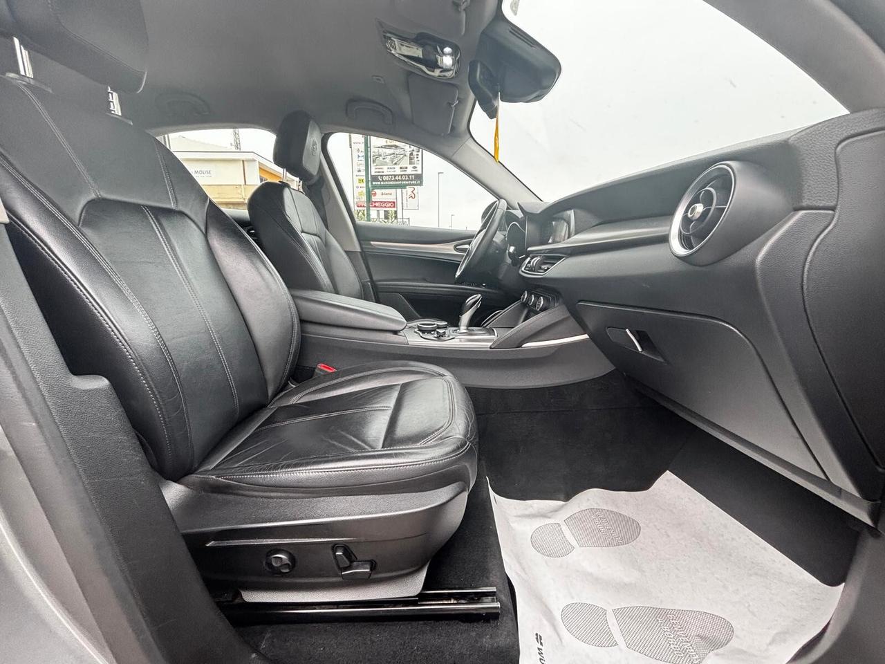 Alfa Romeo Stelvio 2.2 Turbodiesel 210 CV AT8 Q4 Executive
