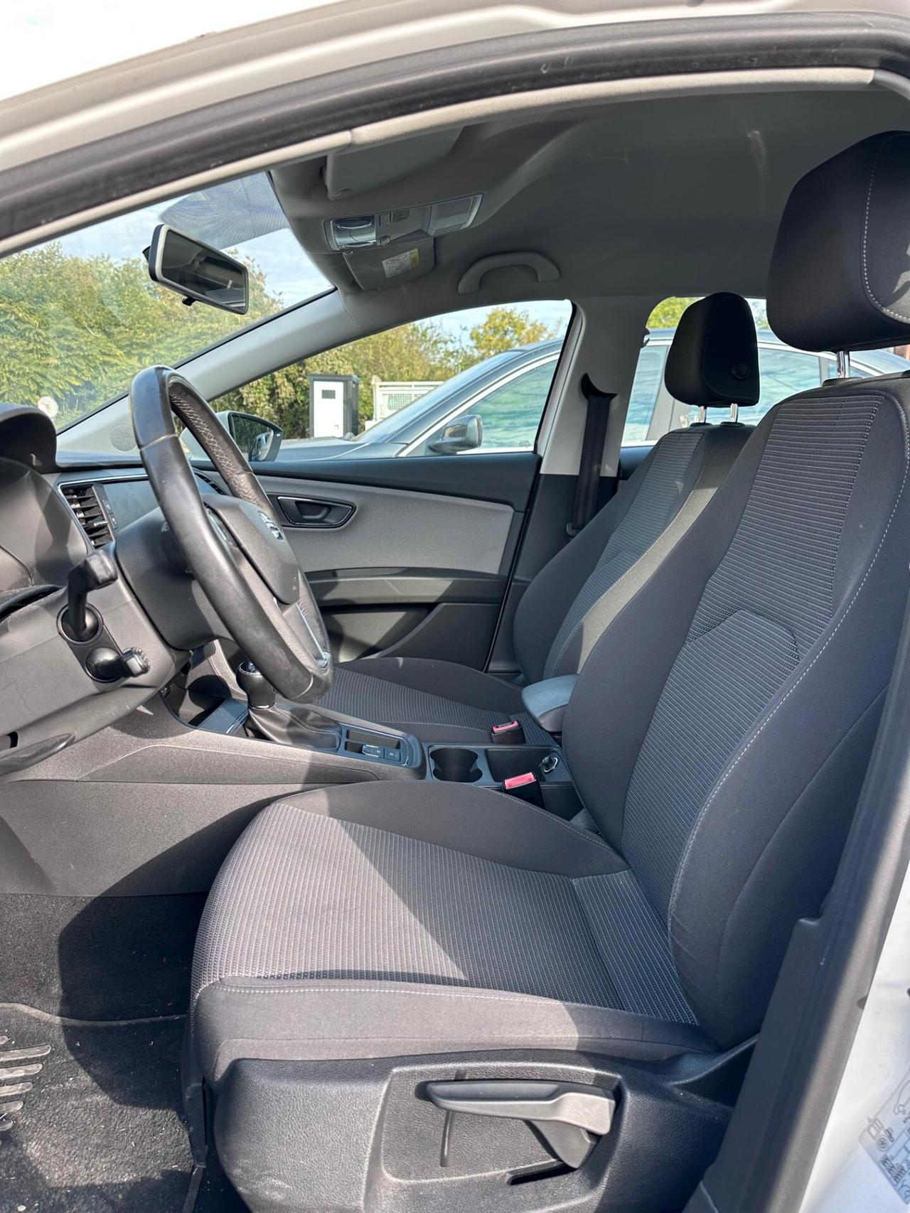 Seat Leon 1.5 TGI DSG 5p. Business INCIDENTATA