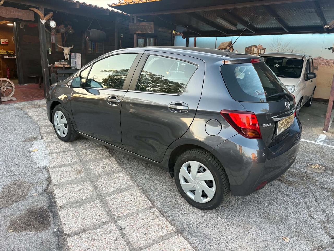 Toyota Yaris 1.3 5 porte Lounge